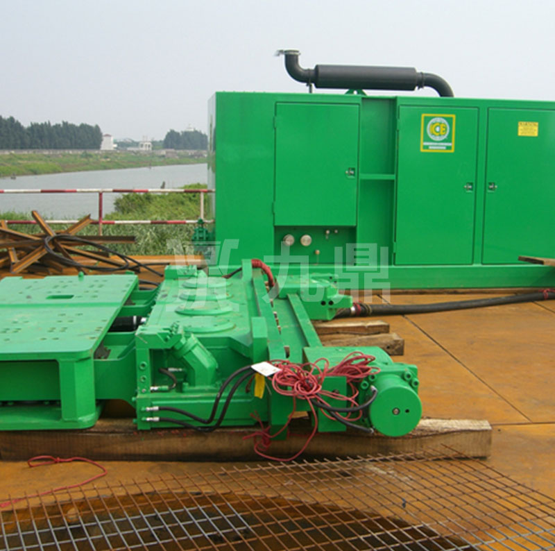 振(zhen)動(dong)鎚咊髮電機(ji)組