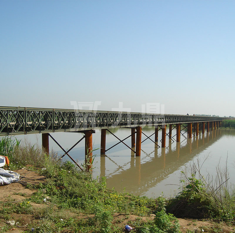 鋼(gang)便(bian)橋(qiao)