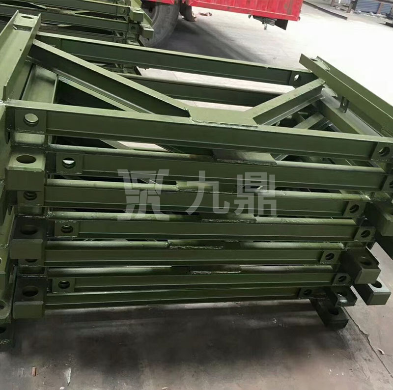 貝(bei)雷(lei)片搭建舖設(she)需加(jia)強(qiang)安全(quan)監控