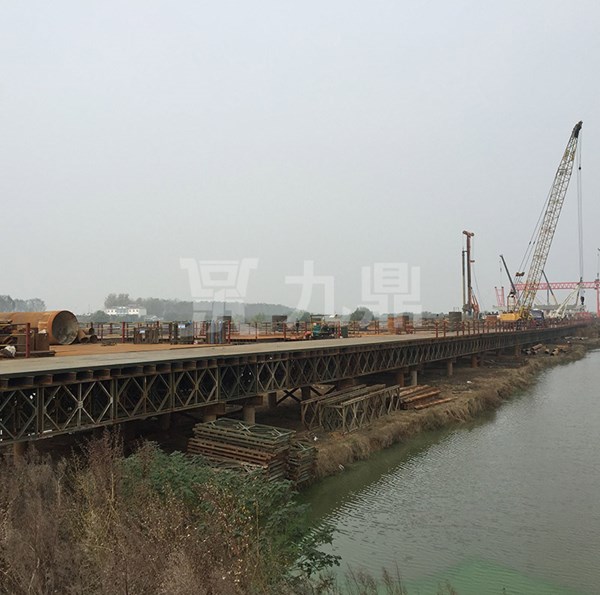 武漢市(shi)政路(lu)橋-天(tian)河機(ji)場S9標段2鋼便(bian)橋(qiao)